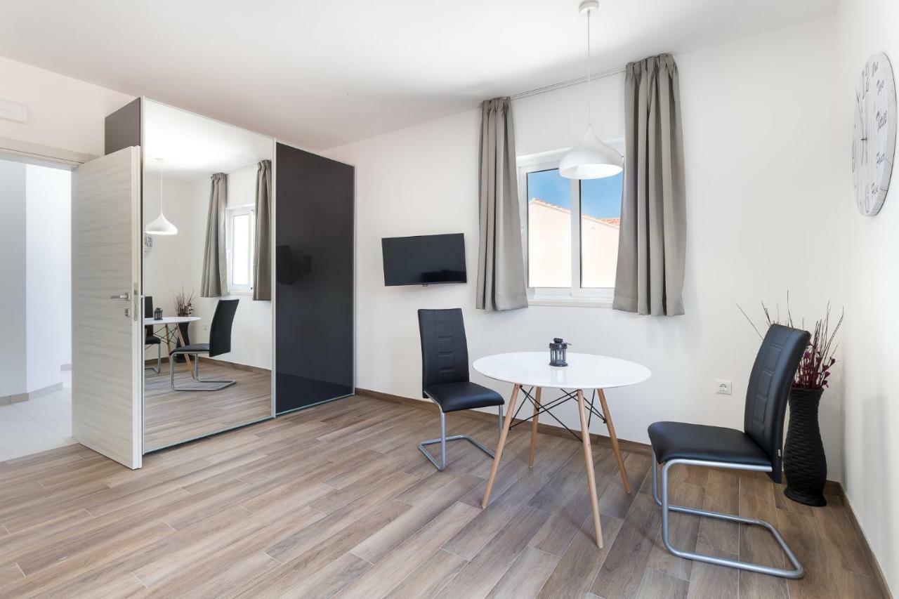 קאבטאט Marojica Apartments 2 מראה חיצוני תמונה